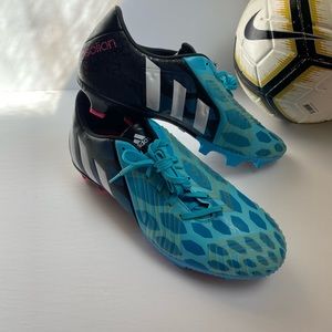 Adidas predator/ Absolion soccer cleats.